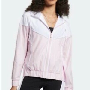 NIKE PINK AND WHITE WIND BREAKER! LIMITED EDTION🤍